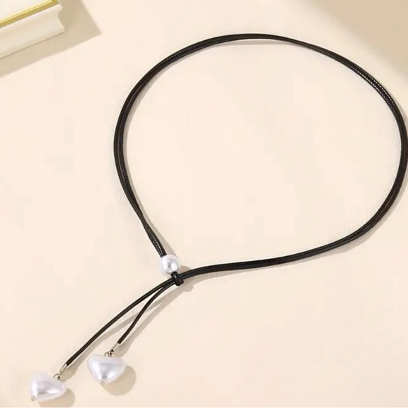 Bohemian Faux Pearl Heart Pendant Leather Cord Necklace for Women - Picture 2 of 3